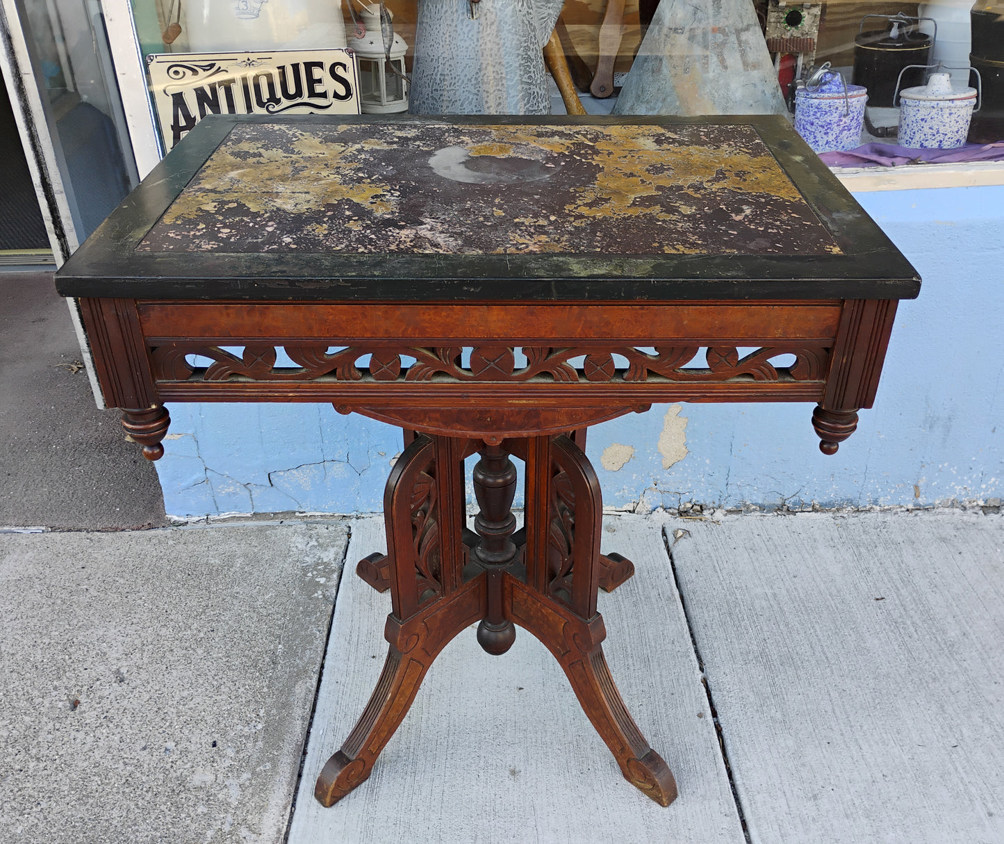 Antique Eastlake Mahogany Marble-Top Entry Table – c. 1885–1895